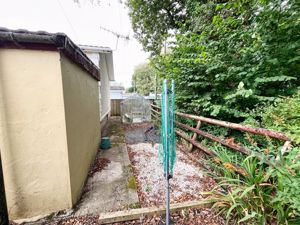 Photo 28- click for photo gallery